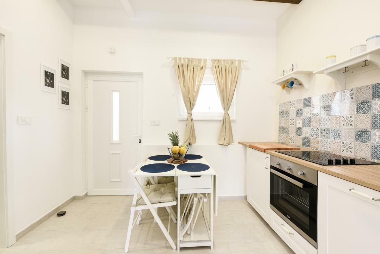Apartmani Eladora Biograd Na Moru Exteriér fotografie