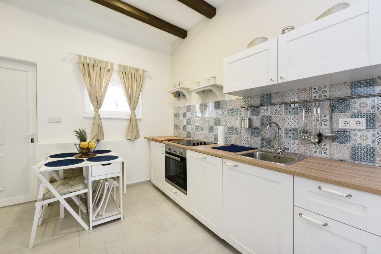 Apartmani Eladora Biograd Na Moru Exteriér fotografie