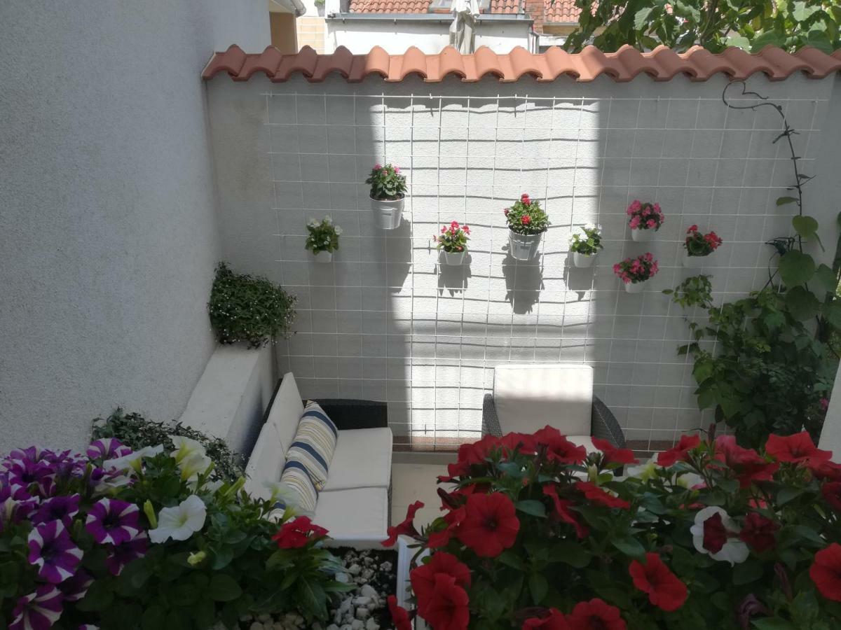 Apartmani Eladora Biograd Na Moru Exteriér fotografie